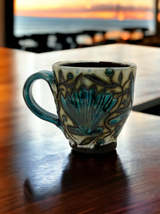 Black Stoneware Seashell Mug