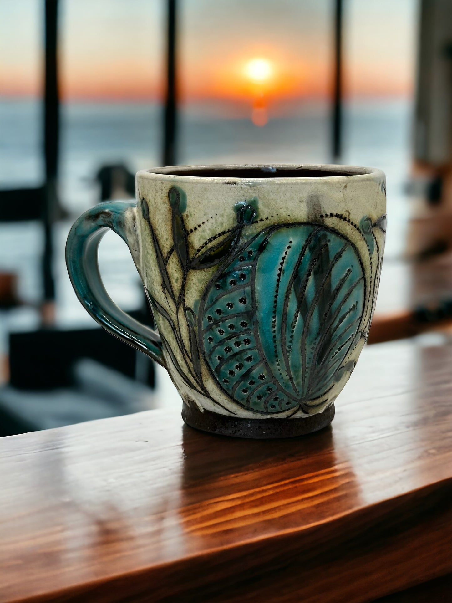 Black Stoneware Seashell Mug