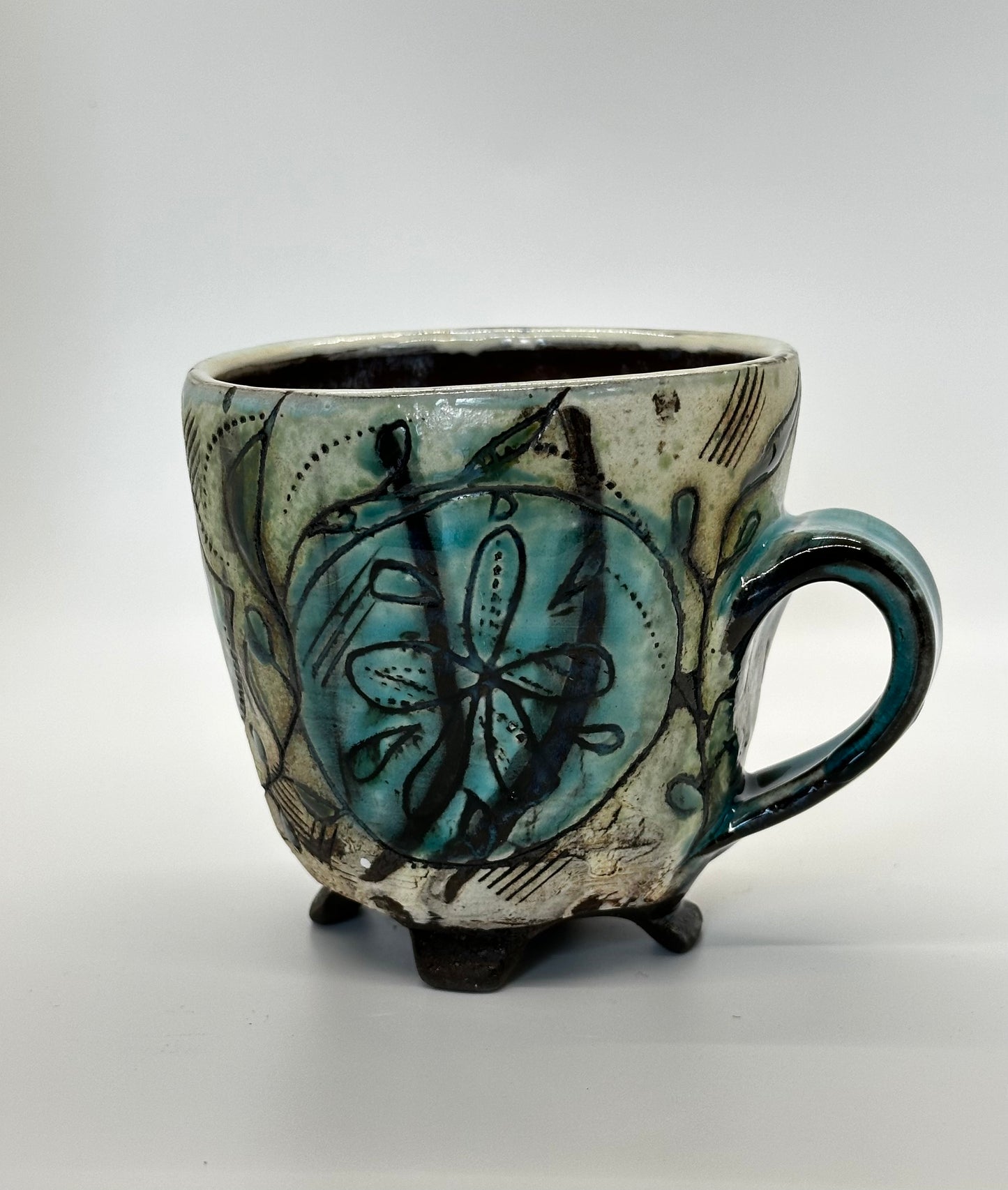 Black Stoneware Seashell Mug