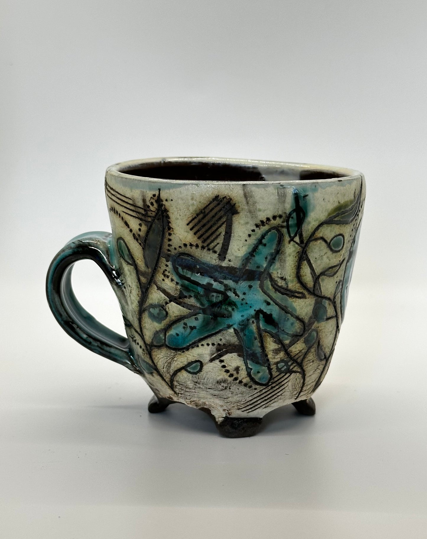 Black Stoneware Seashell Mug