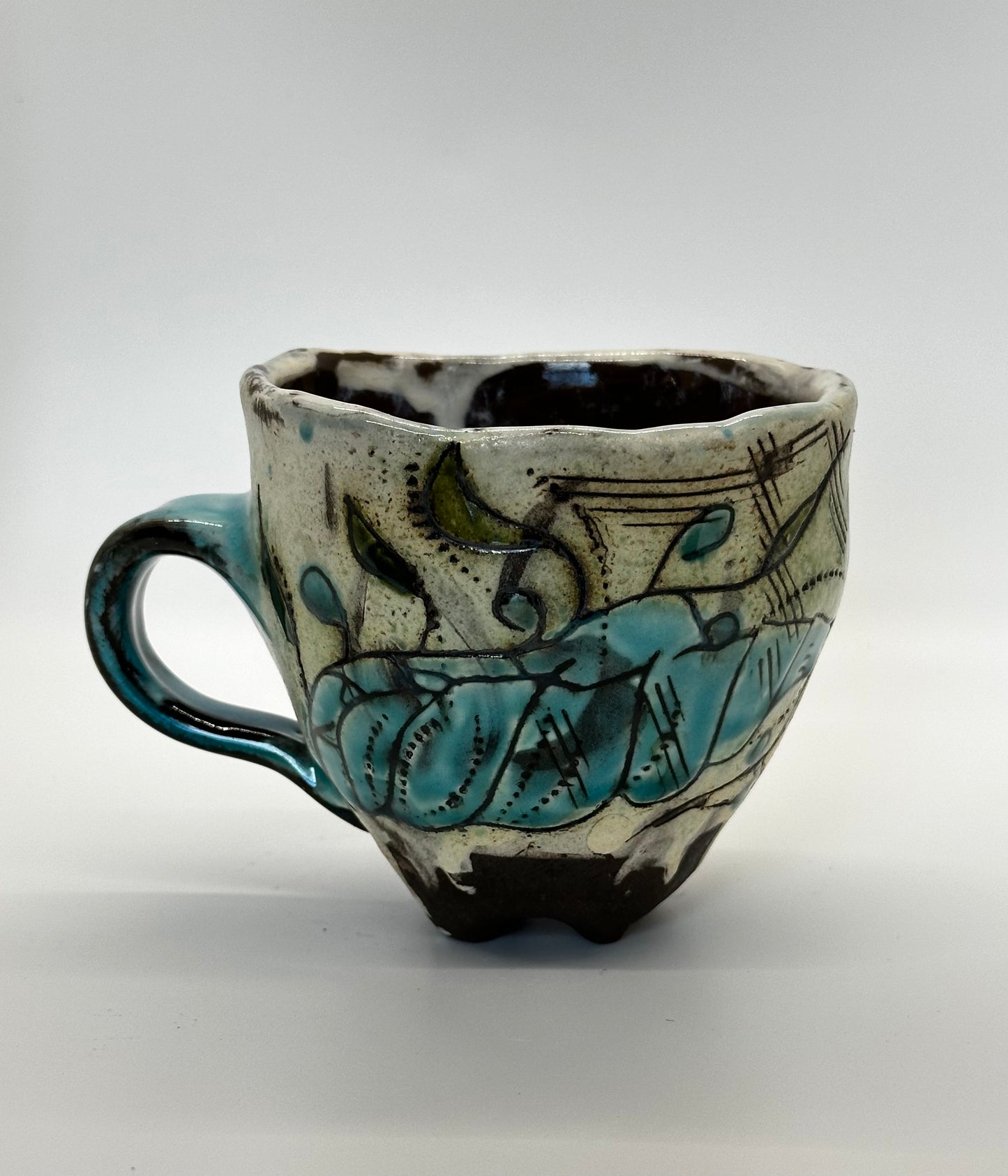 Black Stoneware Seashell Mug